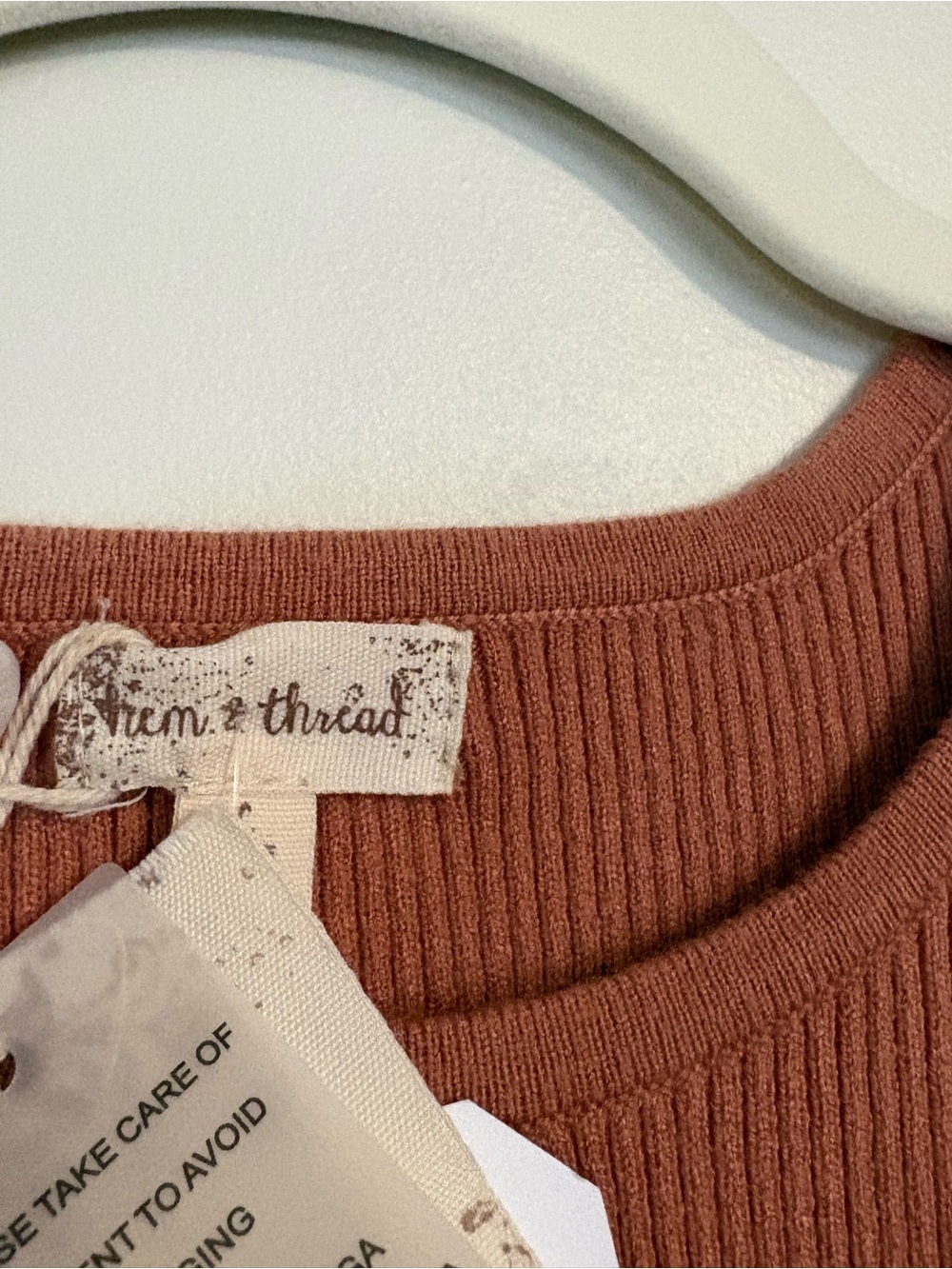 NWT Hem&Thread Boutique Ribbed Knit Puff Sleeve Top | Dusty Rose Tie Shoulder - Picture 2 of 5